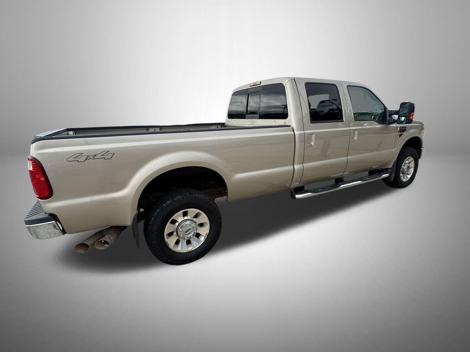 Used 2010 Beige Ford Lariat image 2