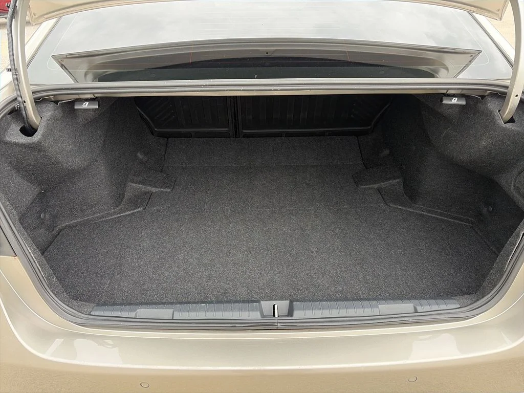 Used 2020 Gray Subaru Limited XT image 30