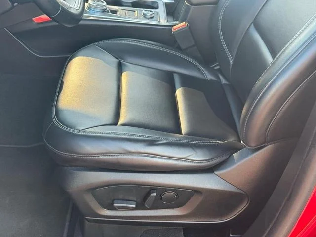Used 2021 Rapid Red Metallic Tinted Clearcoat Ford  image 17