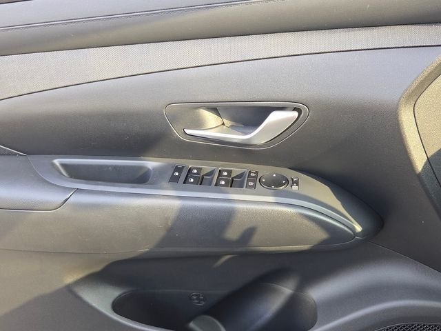 Used 2025 Gray Hyundai SEL Convenience image 24
