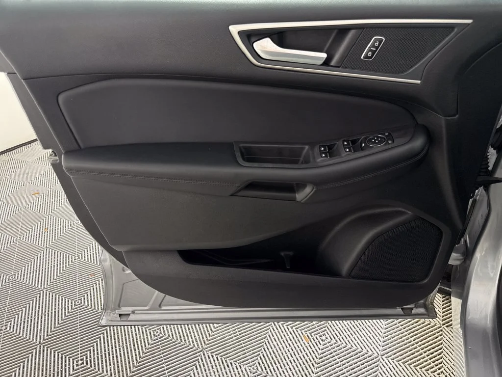 2023 Ford Edge SEL - Photo 10