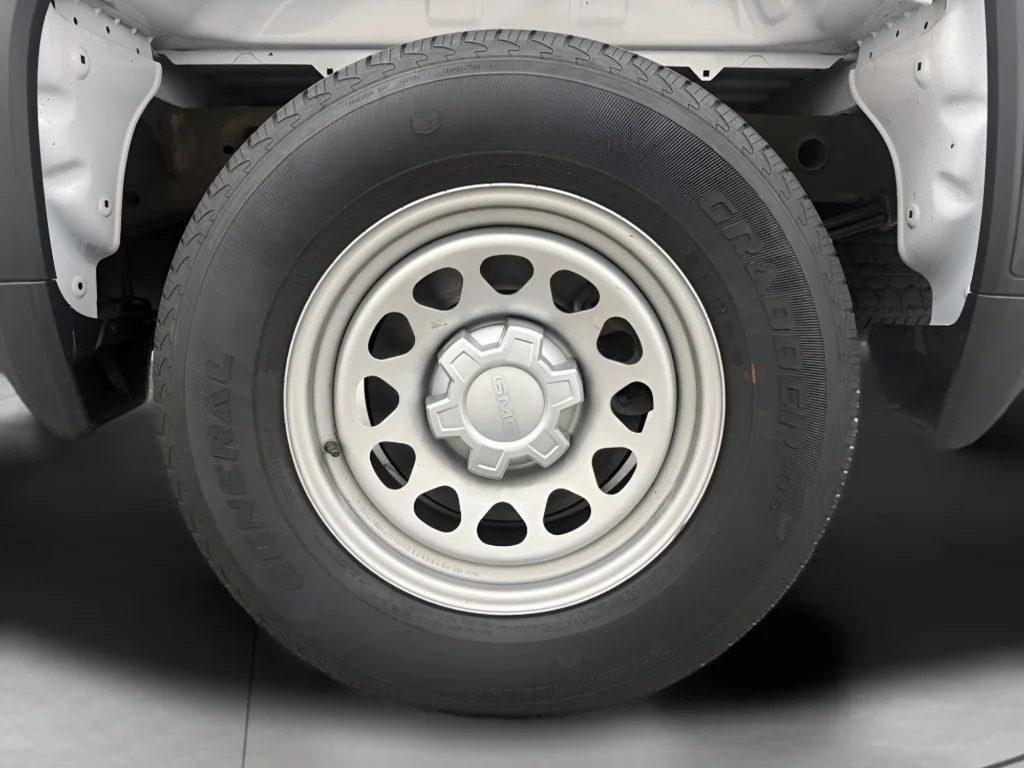 Used 2022 White GMC Pro image 25