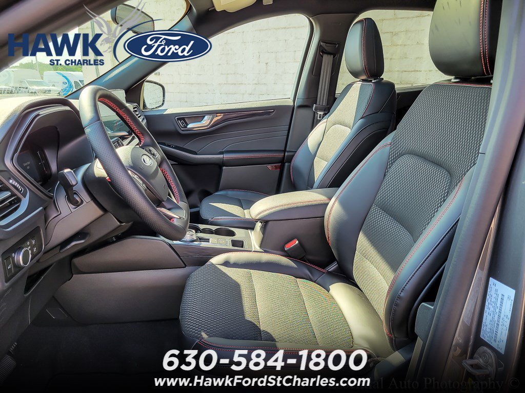 New 2026 Carbonized Gray Metallic Ford ST-Line image 8