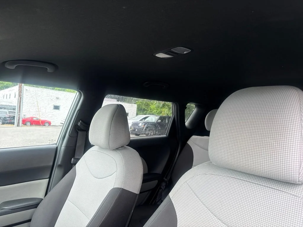 Certified Used 2019 Gray Kia Base image 18