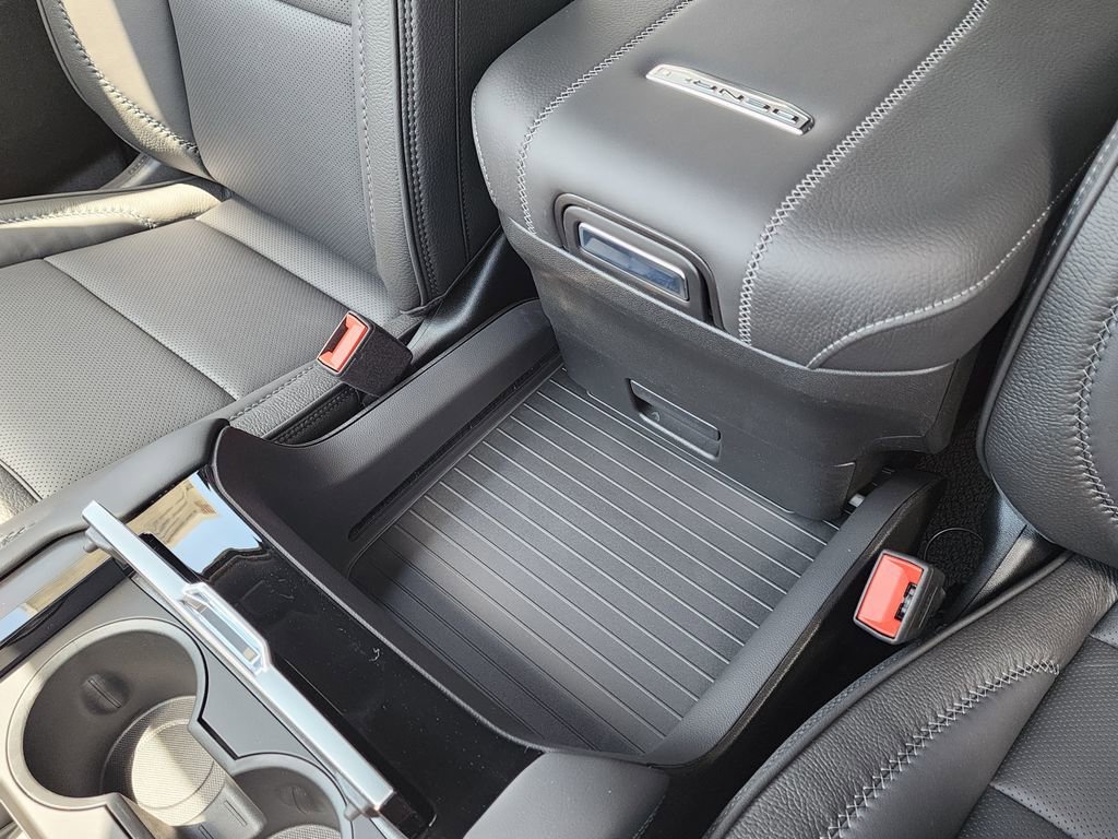 2026 GMC Yukon XL Denali - Photo 39