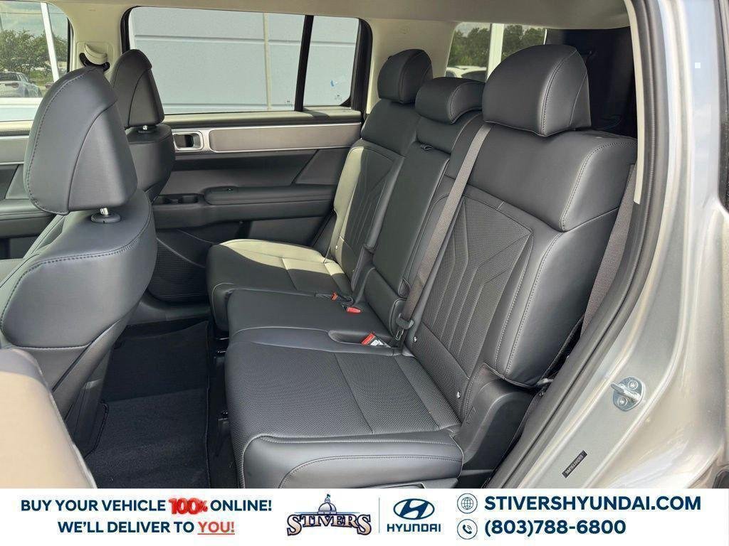 New 2027 Silver Hyundai SEL FWD image 20