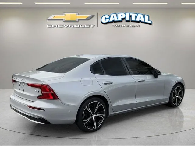 Used 2024 Silver Volvo Ultimate image 5