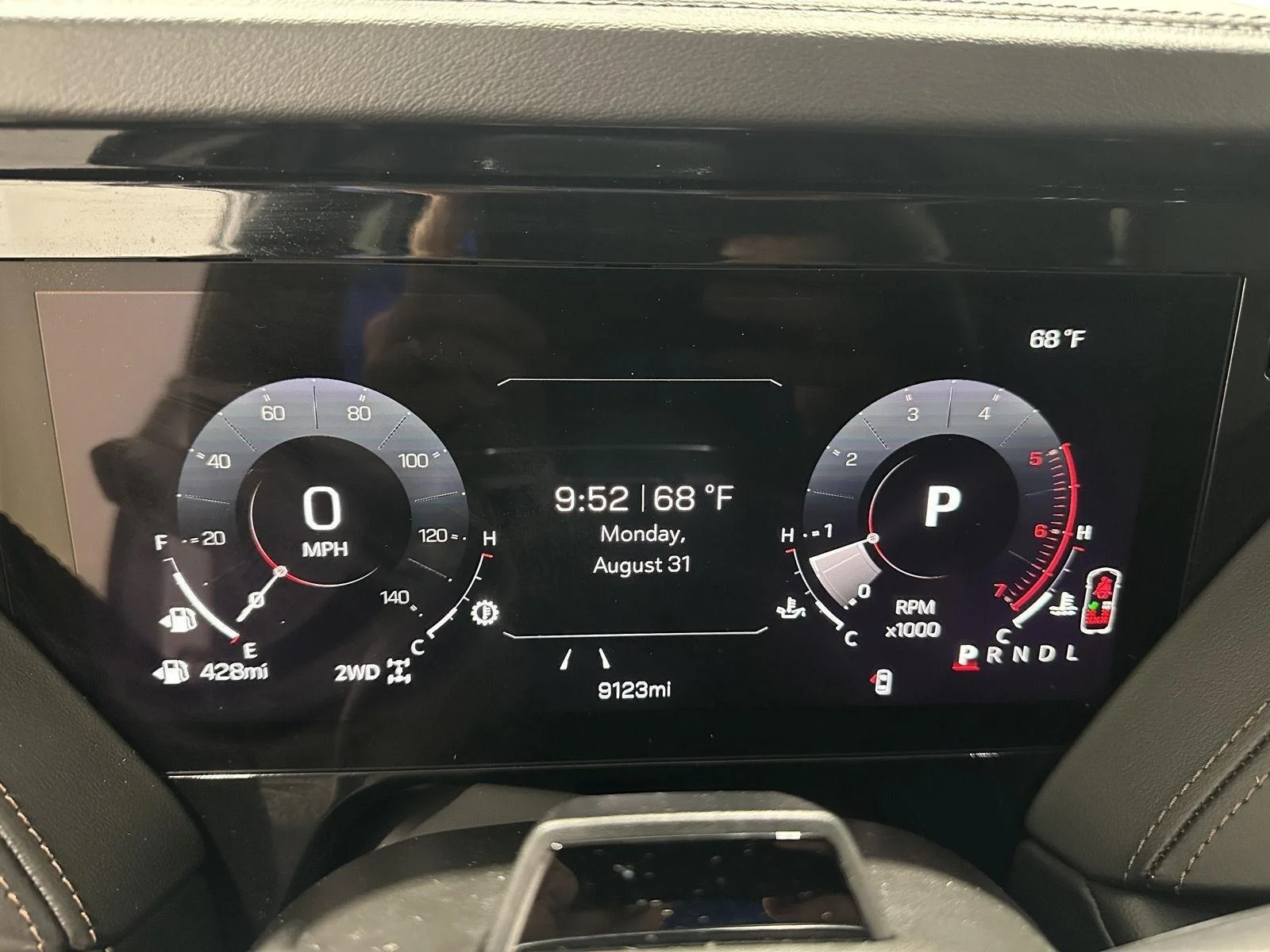 Used 2026 Summit White GMC AT4 image 10