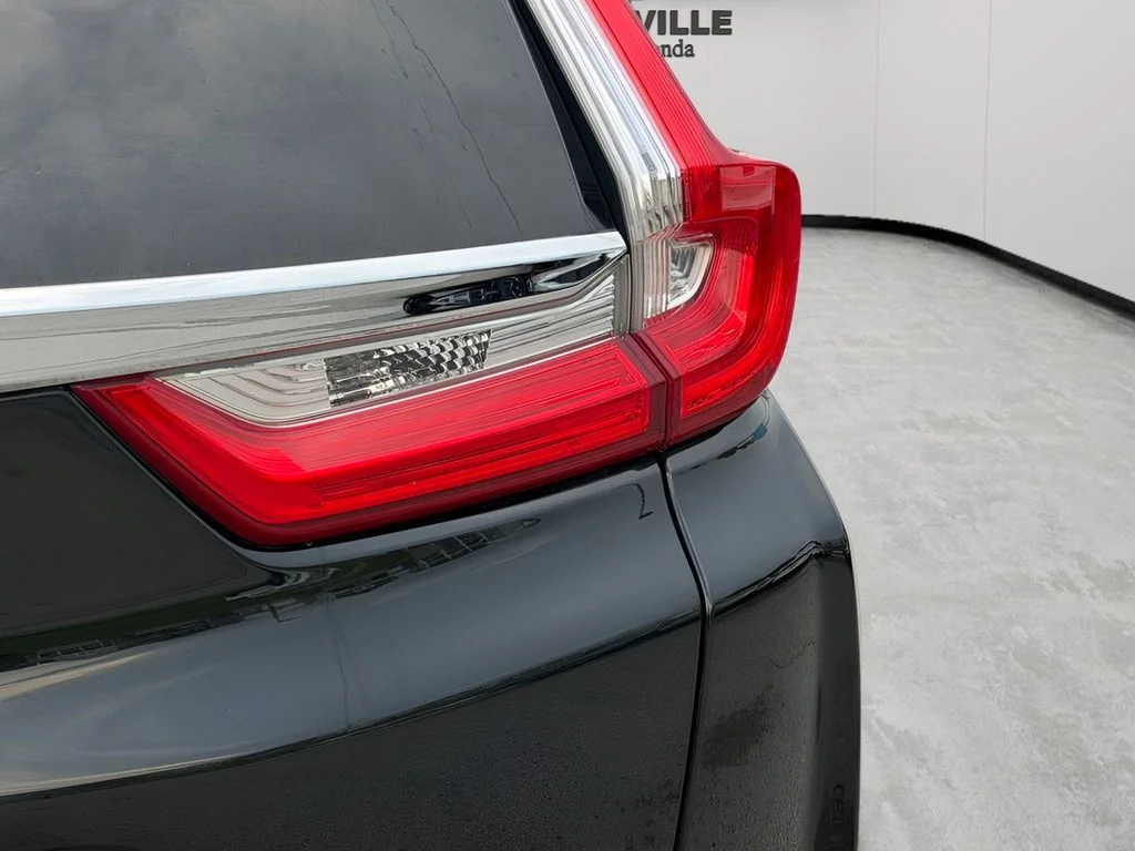 Used 2019 Crystal Black Pearl Honda EX-L image 7