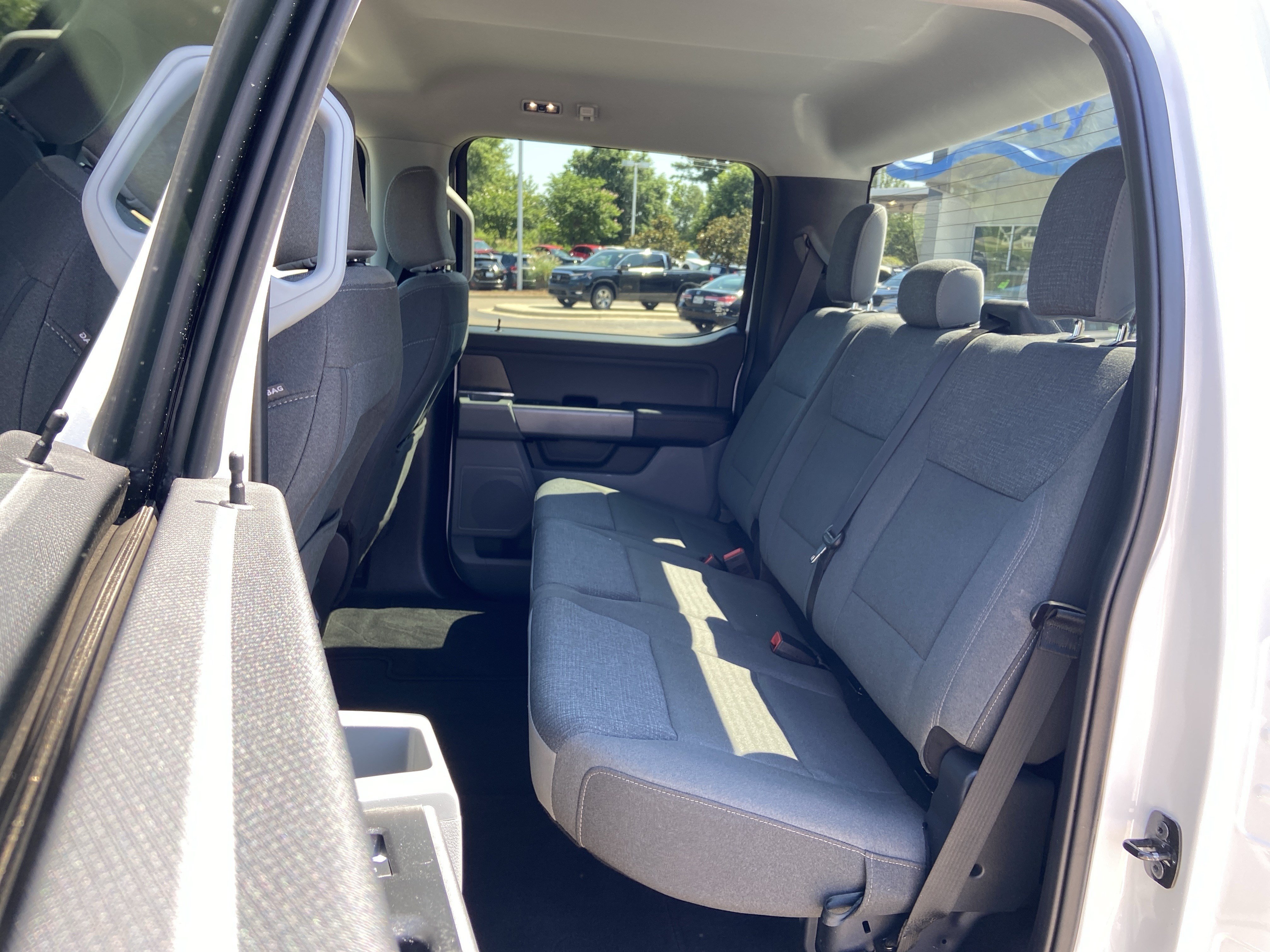 2025 Ford F-150 XLT - Photo 16