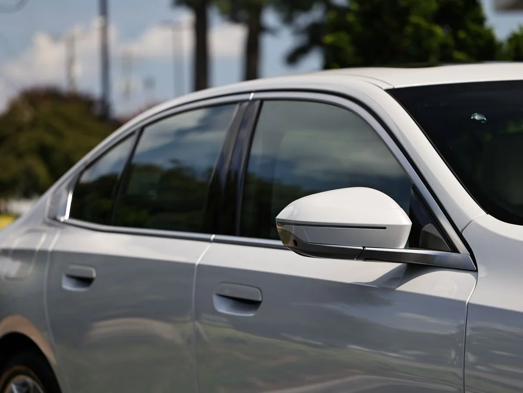 Certified Used 2024 Mineral White Metallic BMW 530i xDrive image 3