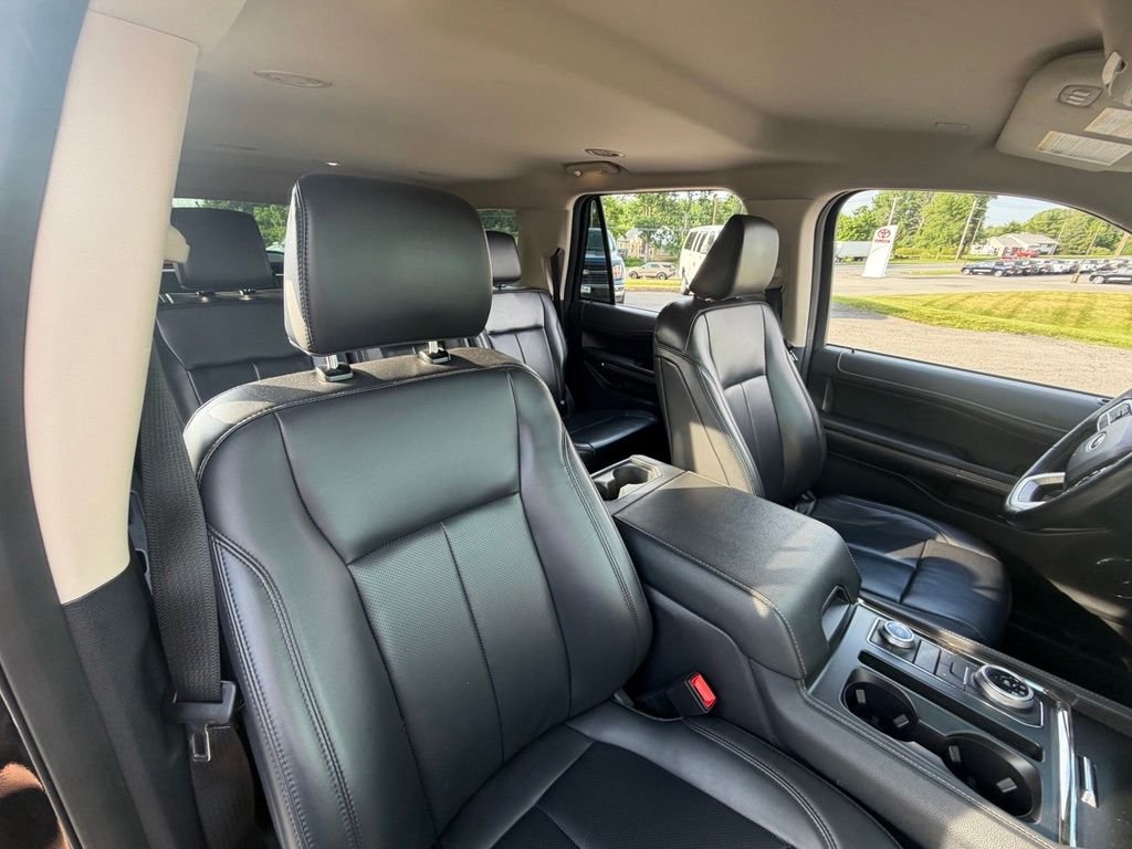 Used 2024 Black Metallic Ford XLT image 35