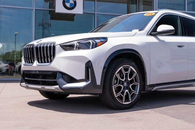 Used 2025 Alpine White BMW xDrive28i image 6