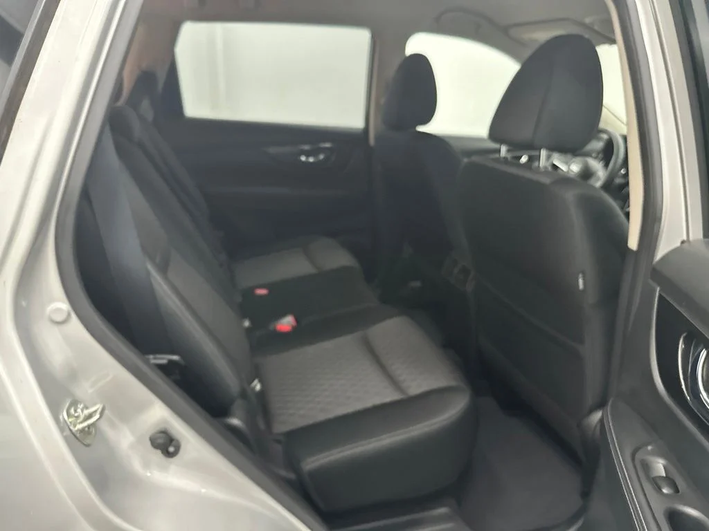 Used 2018 Silver Nissan SV image 23