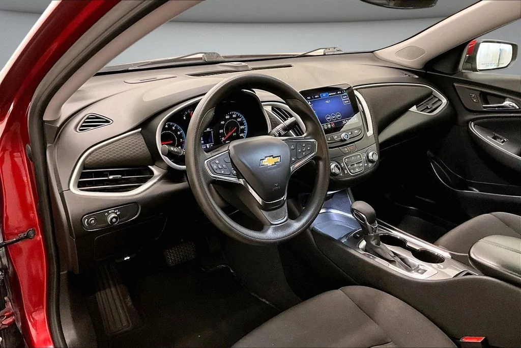 2024 Chevrolet Malibu 1LT - Photo 17