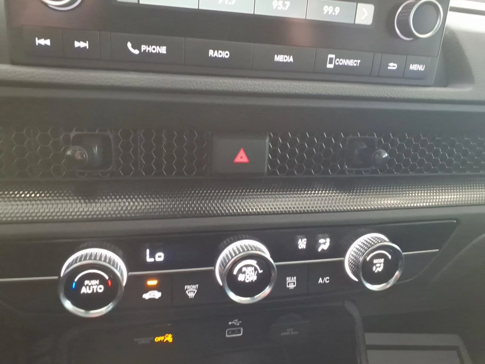 2024 Honda CR-V LX - Photo 22