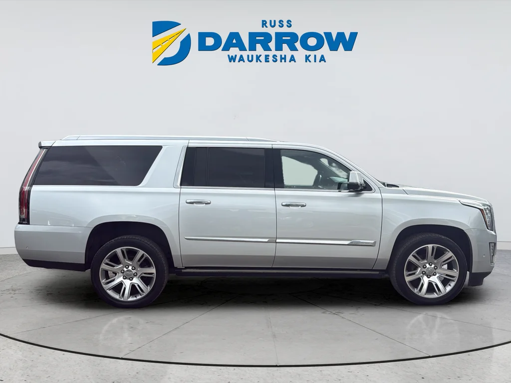 Used 2017 Silver Cadillac Premium image 6