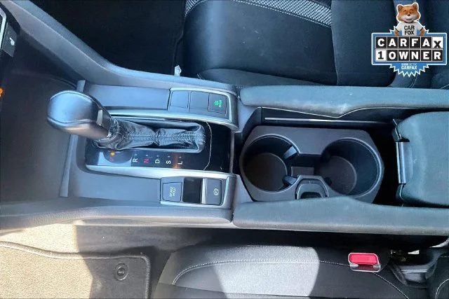 Used 2020  Honda EX image 16