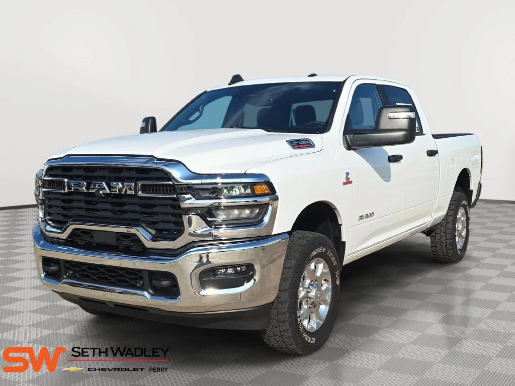 Used 2025  Ram Big Horn image 3