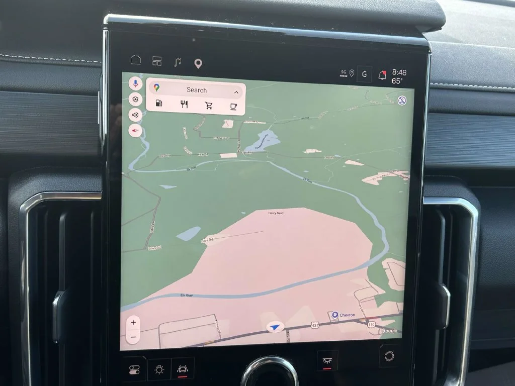 New 2027 Summit White GMC Elevation image 20