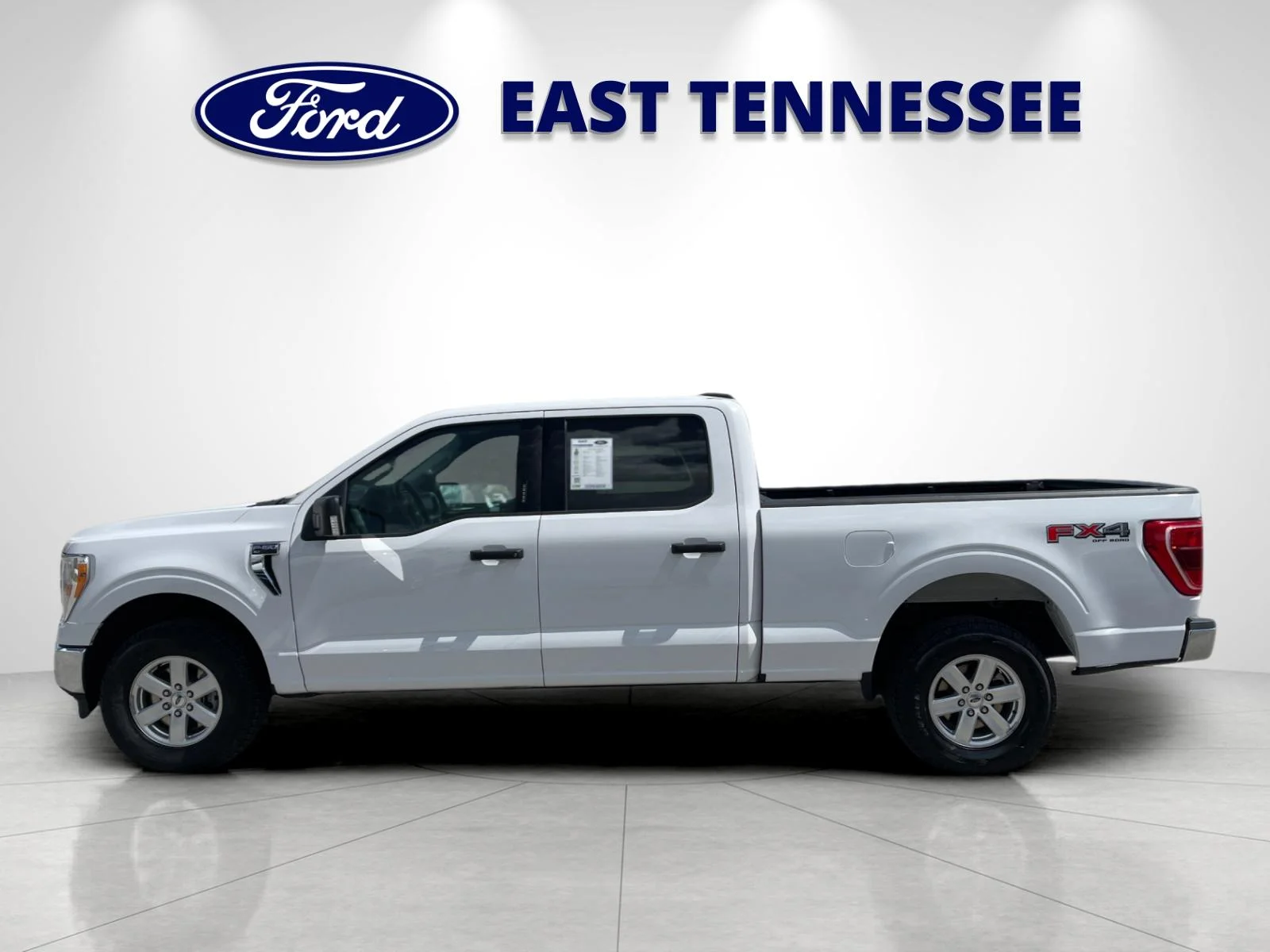Used 2021 White Ford XLT image 6
