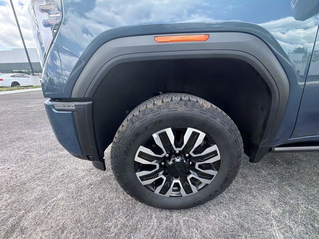 Used 2025 Blue GMC Denali Ultimate image 10