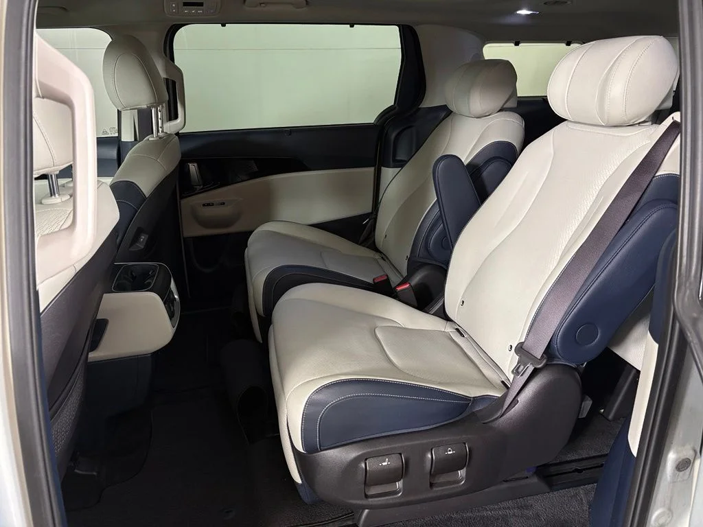 Used 2025 White Kia SX Prestige image 40