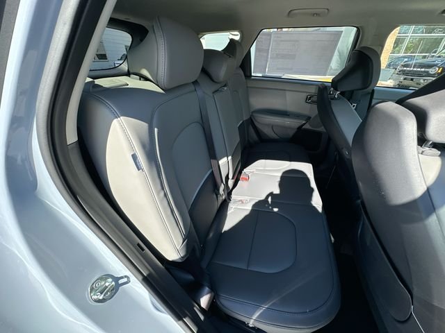 New 2027 Pale Gray Kia EX image 28