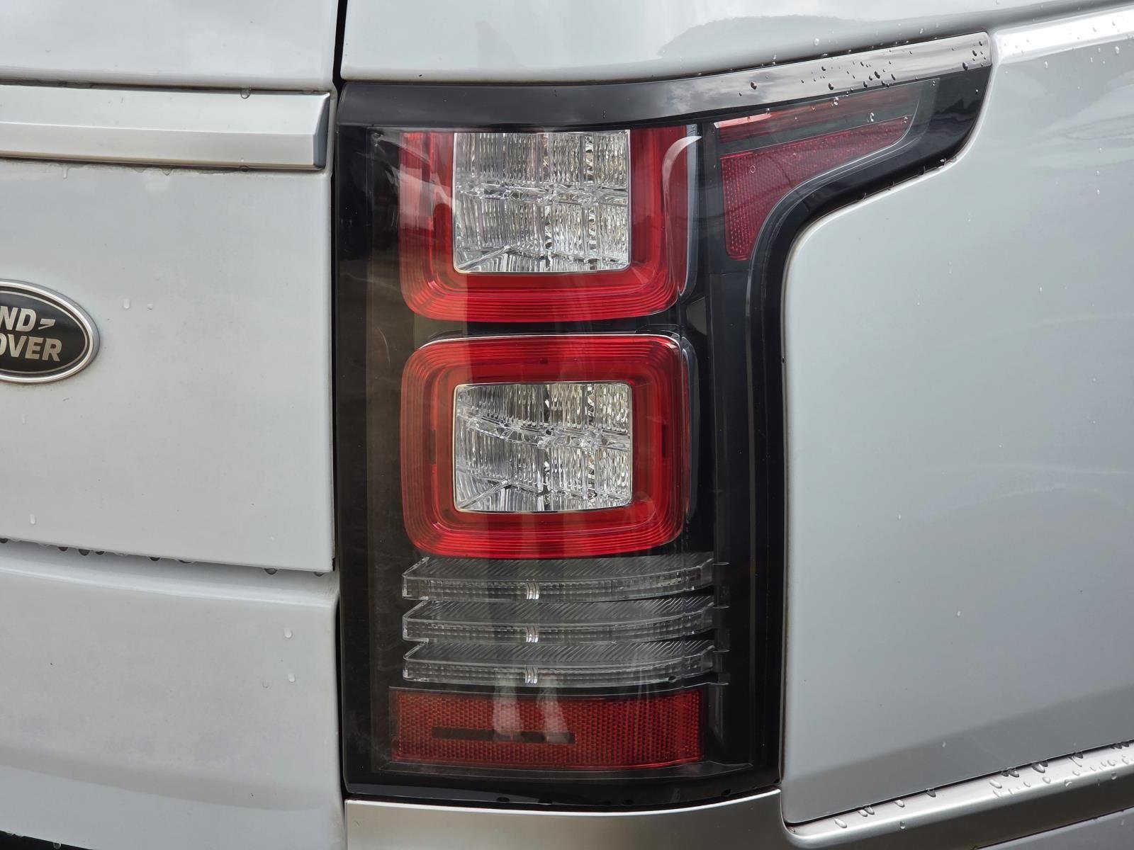 Used 2017 Yulong White Land Rover  image 3