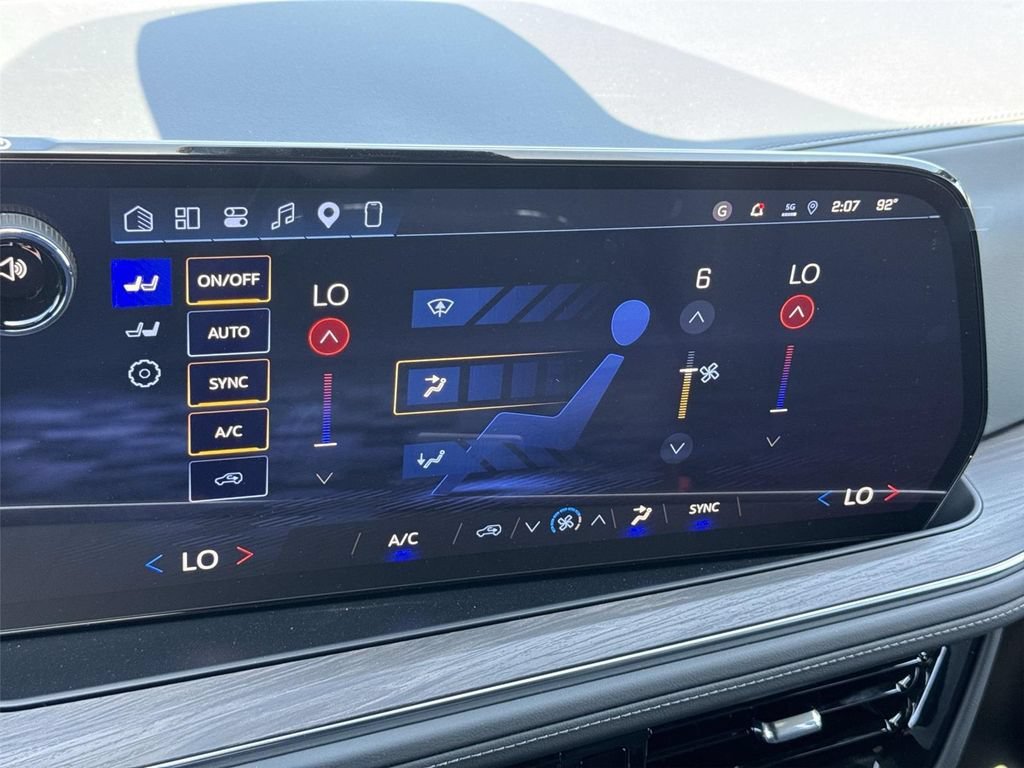 2026 Chevrolet Suburban LS - Photo 14