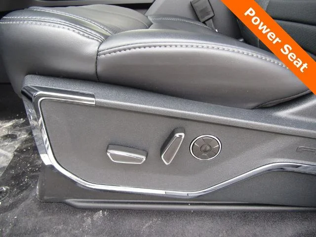 New 2026 Iconic Silver Metallic Ford Platinum® image 46
