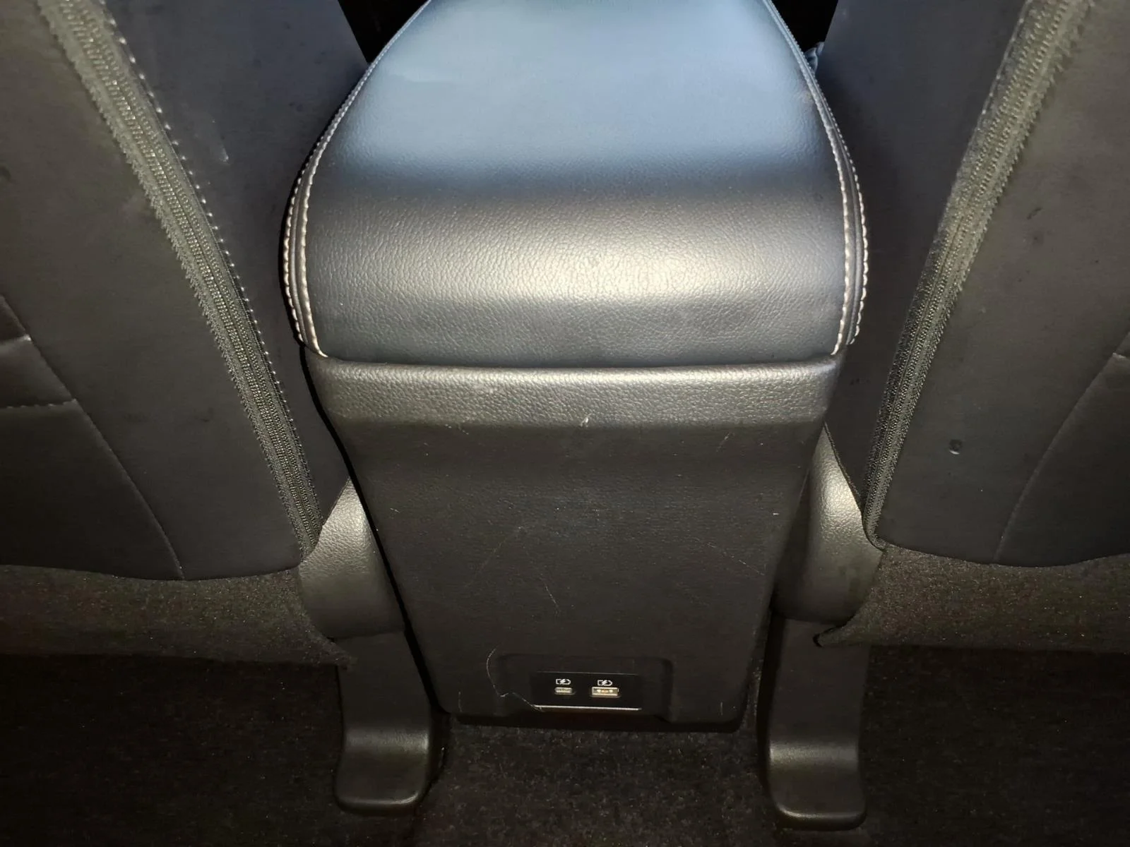 Used 2024  Mitsubishi SEL image 21