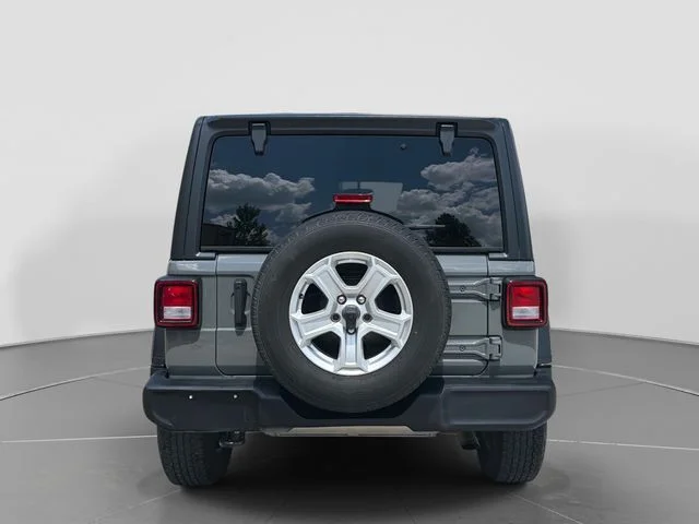 Used 2021 Gray Jeep Unlimited Sport S image 5