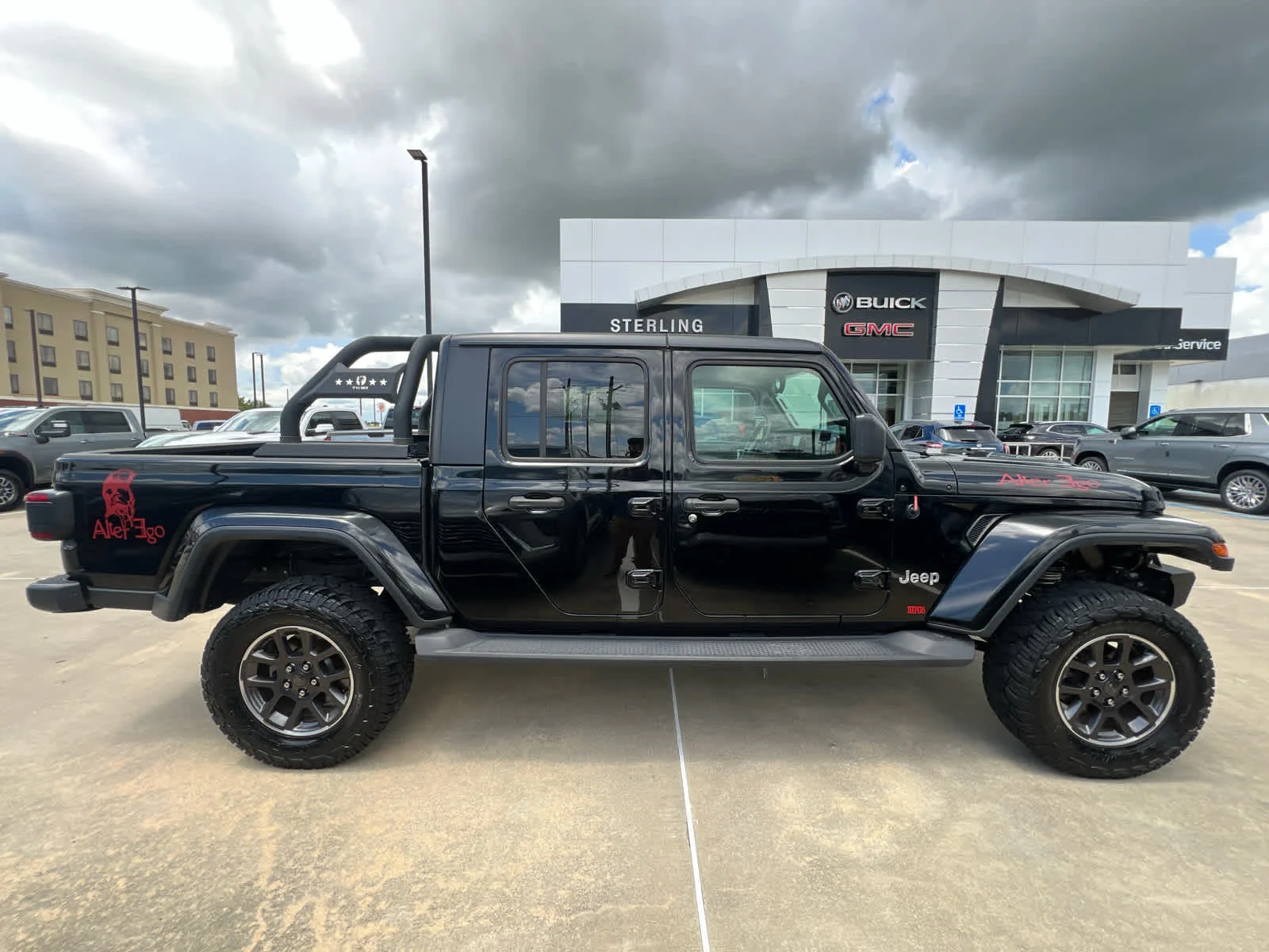 2021 Jeep Gladiator Overland's photo