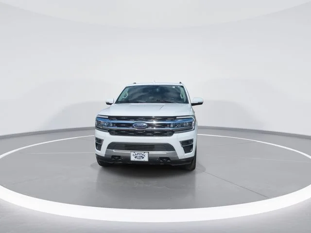 Used 2023 White Ford Limited image 3