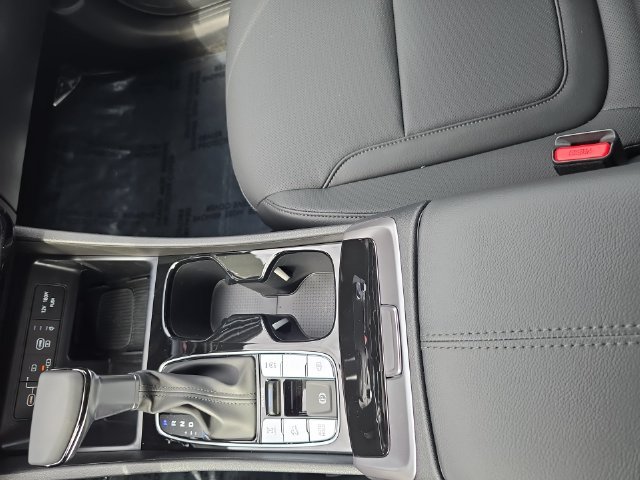 Used 2026 Black Hyundai SEL Premium image 20