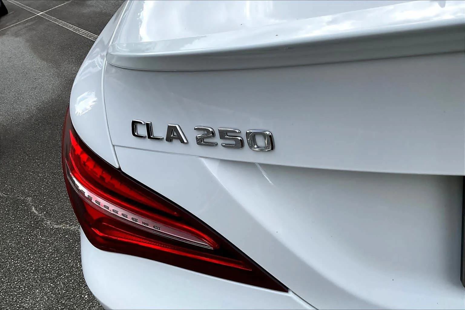 Used 2019 Polar White Mercedes-Benz CLA 250 image 30