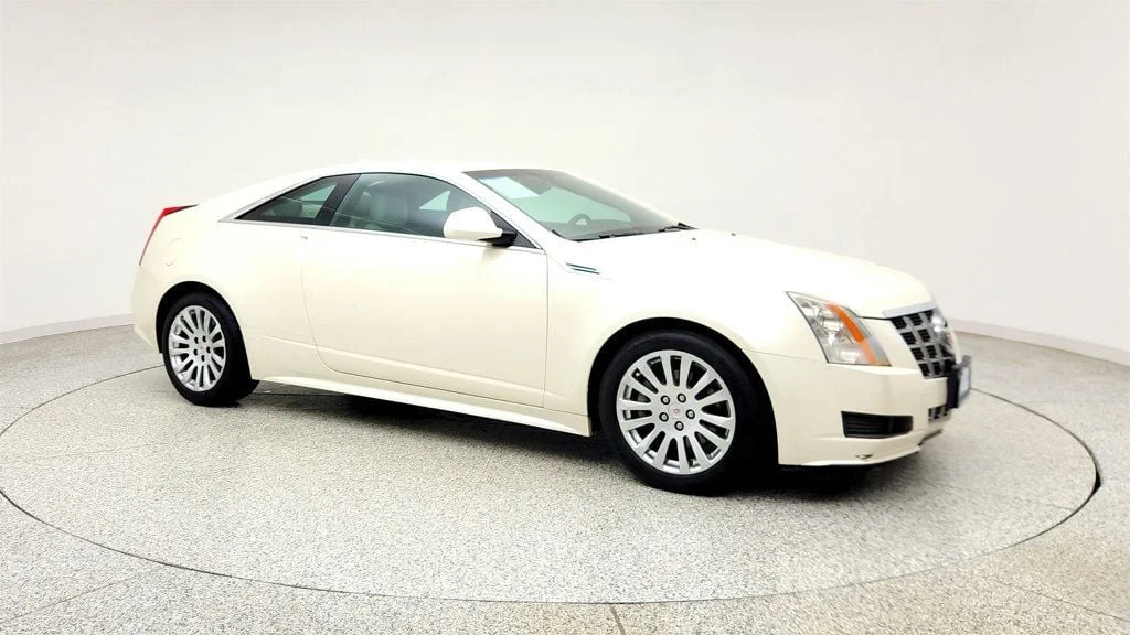 Used 2014 White Diamond Tricoat Cadillac 2dr Coupe RWD image 3