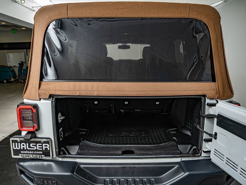 Used 2018 Bright White Clearcoat Jeep Unlimited Sport image 35