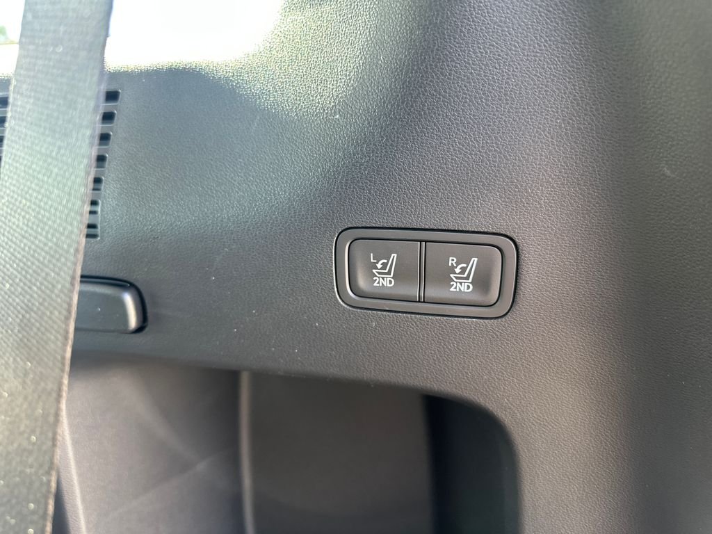 New 2026 Gray Hyundai SE image 27