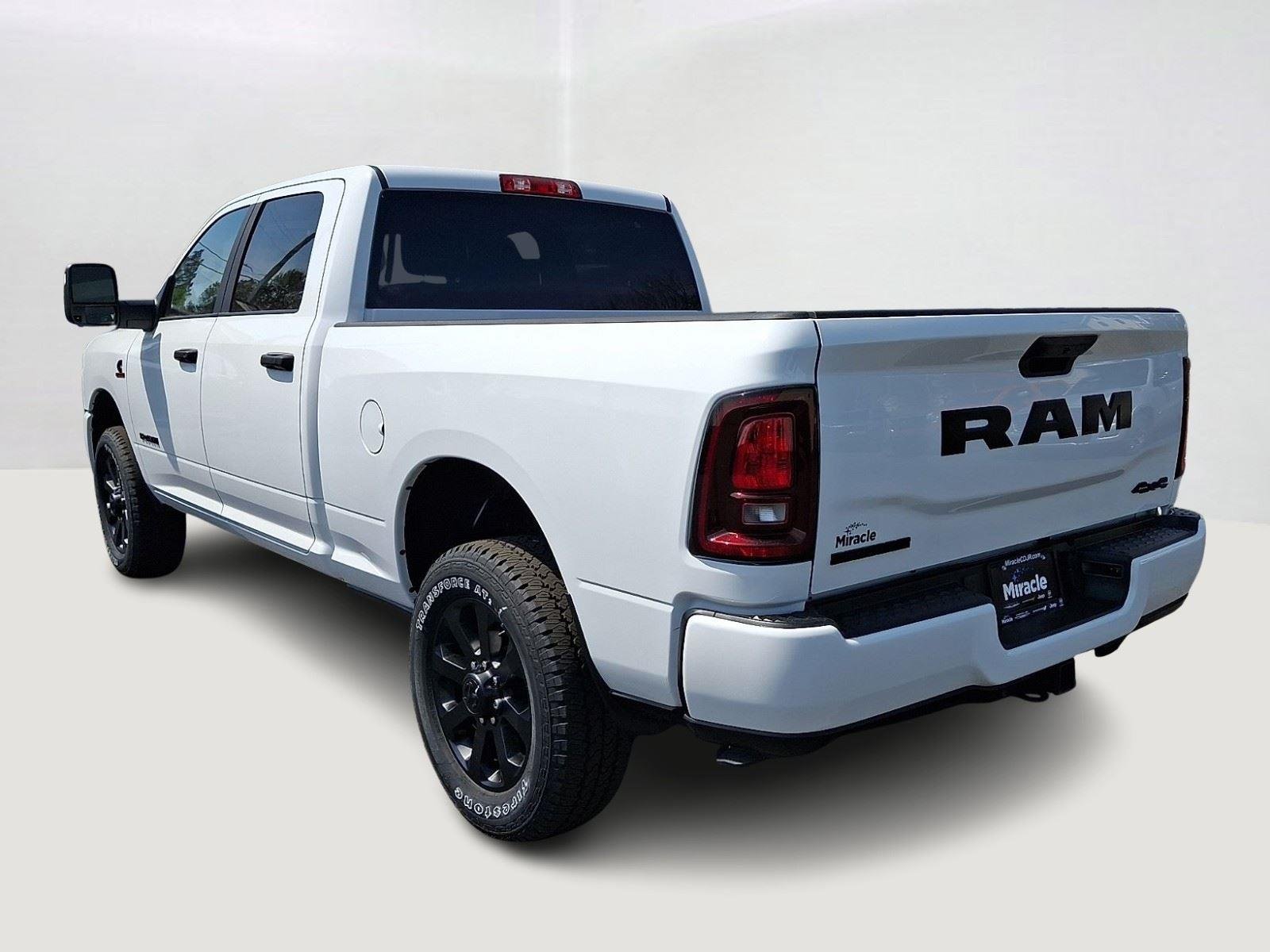 New 2026 Bright White Clear-Coat Exterior Paint RAM Big Horn image 5