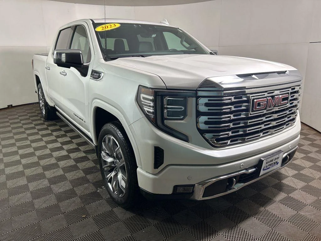 Used 2023 White Frost GMC Denali image 8