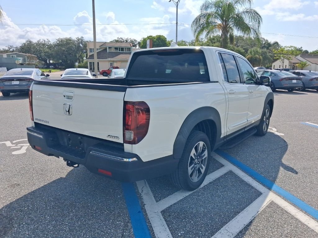 Used 2017 White Honda RTL-T image 5