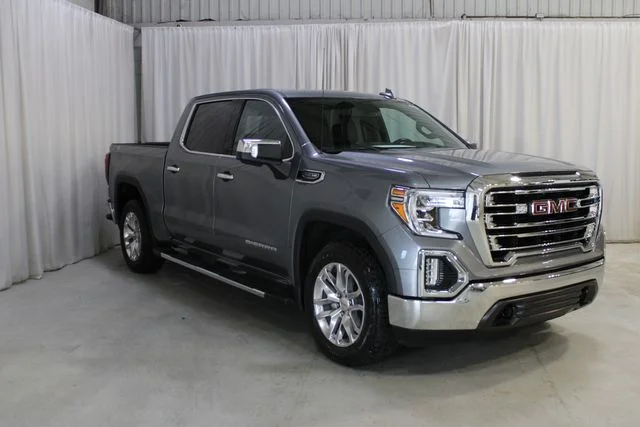 Used 2022 Gray GMC SLT image 27