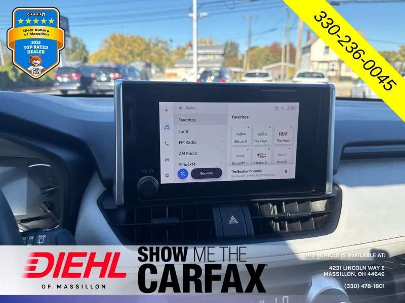 Used 2023  Toyota XLE image 19