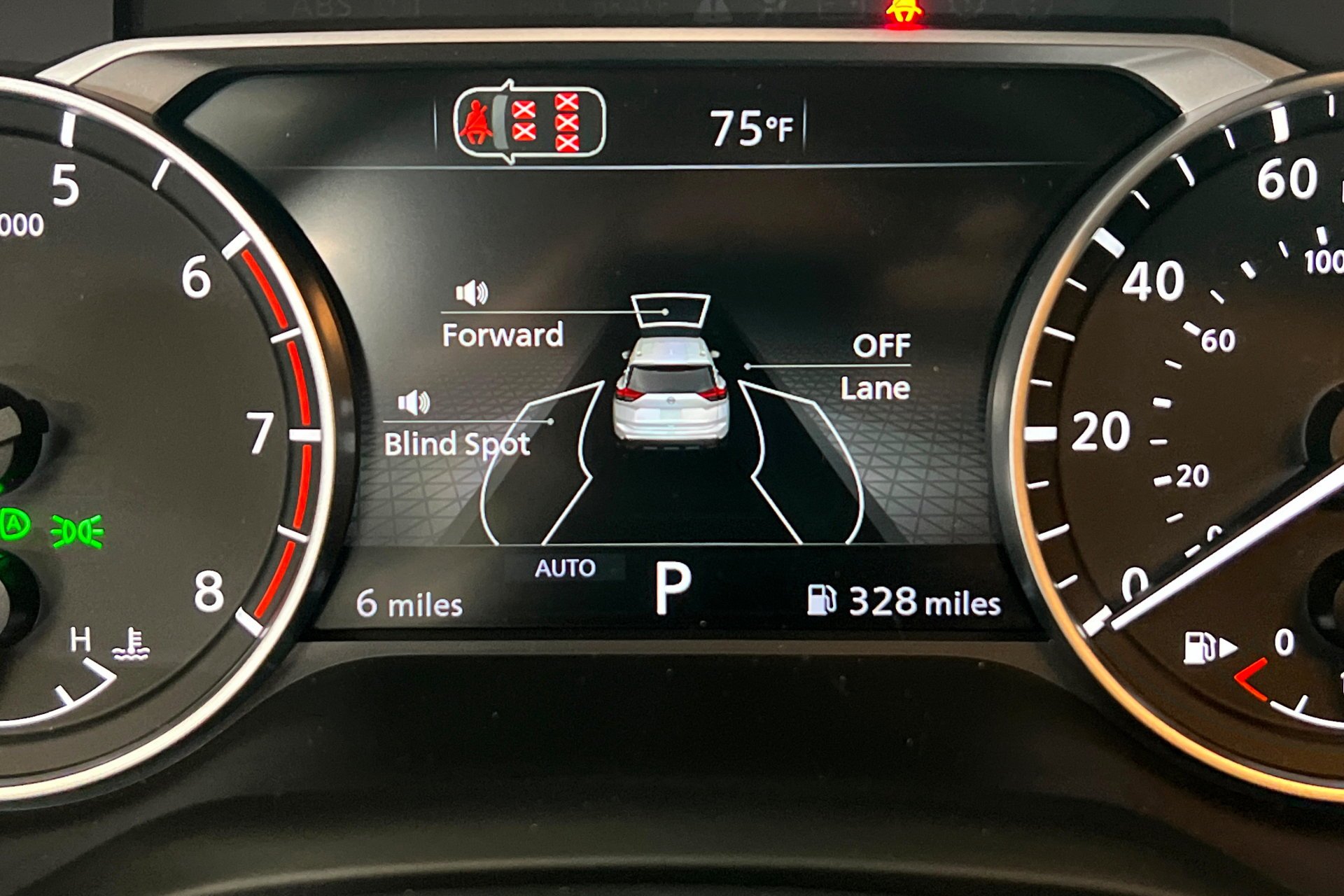New 2026 Boulder Gray Pearl Nissan Rock Creek® image 15
