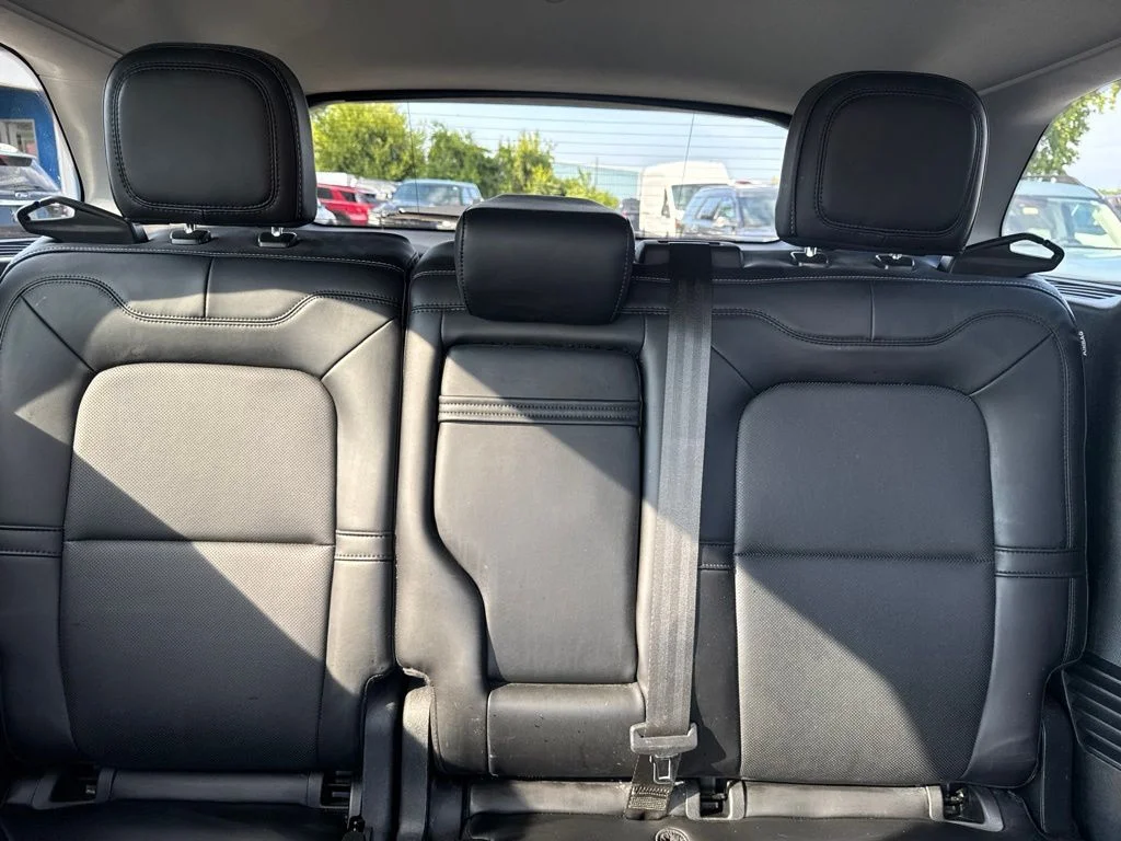 Used 2020 Silver Lincoln Standard image 27