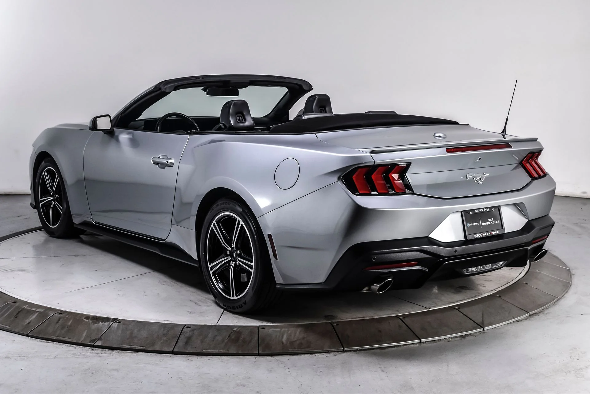 Used 2025 Iconic Silver Metallic Ford EcoBoost image 6