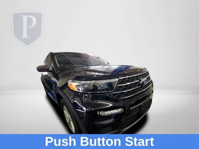 Used 2023 Black Ford XLT image 2