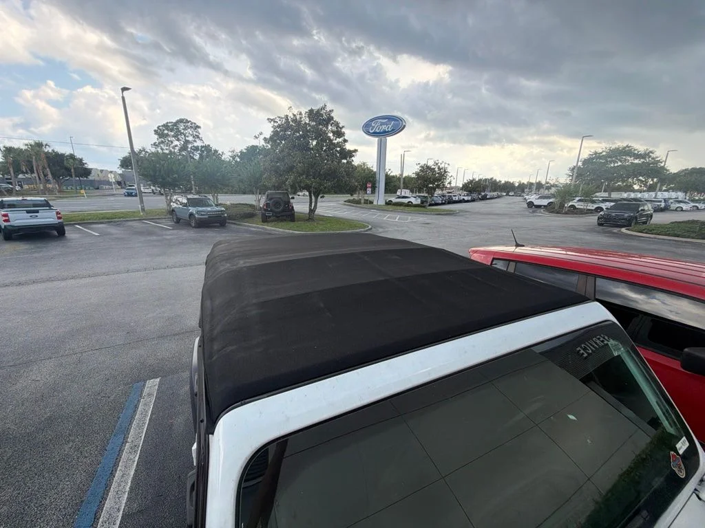 Used 2018 White Jeep Unlimited Sport S image 15
